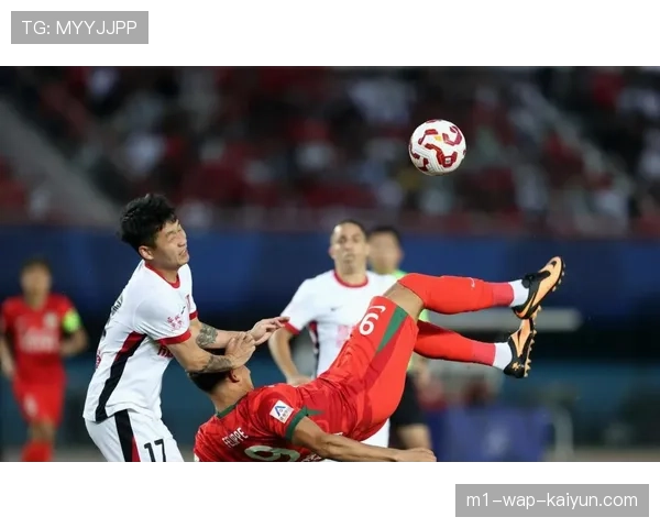 河南队张宸梁后场停球失误 送礼古斯塔沃助攻姆布拉